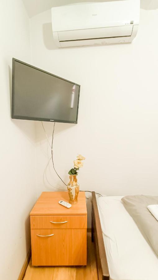 Bascarsija Guesthouse - Private Bath, Tv & Aircon Sarajevo Ngoại thất bức ảnh